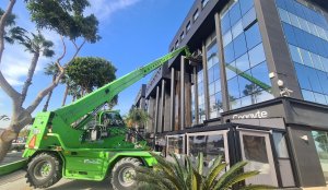 Windows & Facades Cleaning